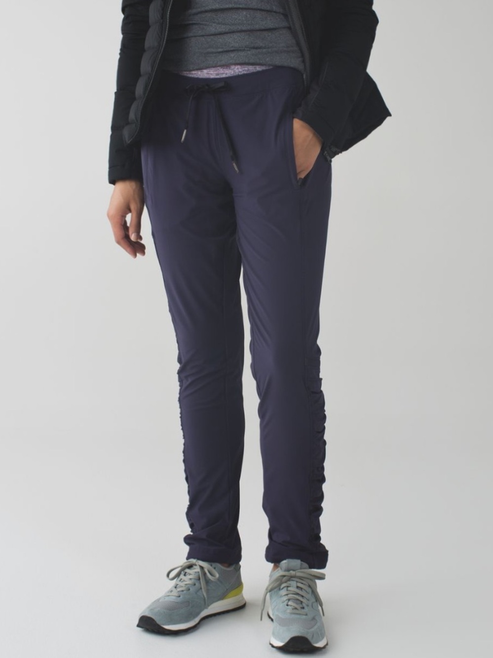 Lululemon Runderful Pant - Picture 2 of 11